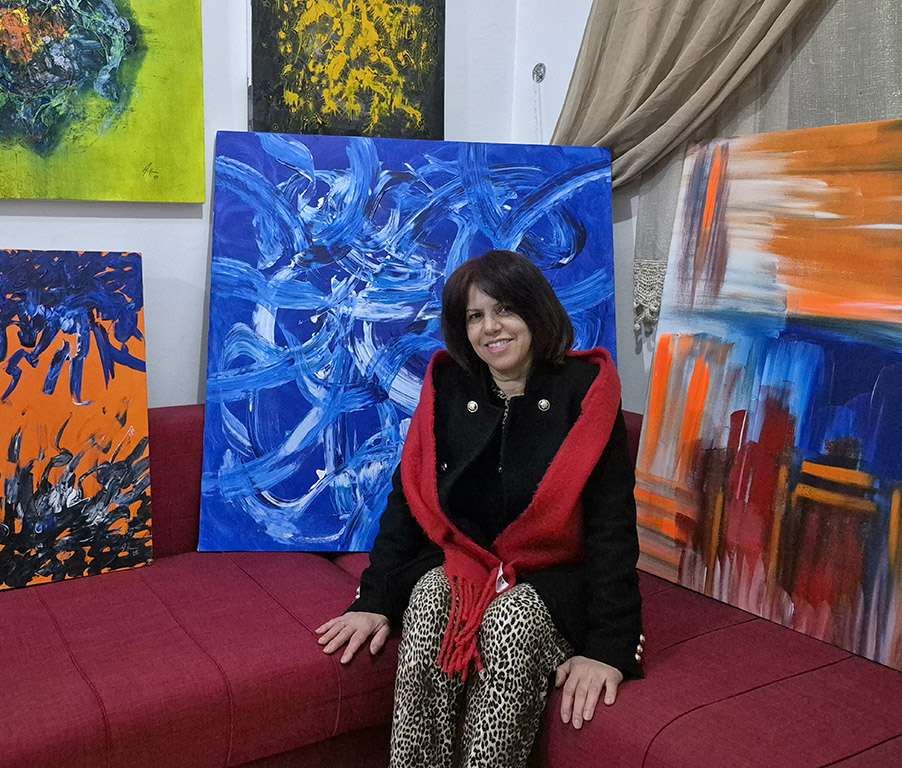 Amina Hamri
