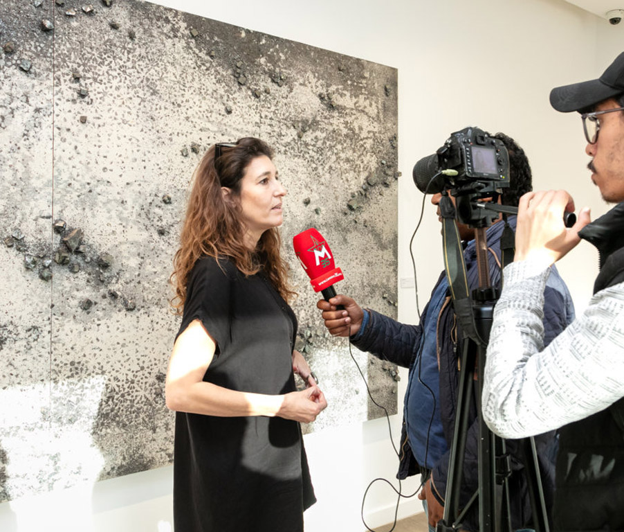 Revue de presse de l'exposition «Rétrospectives Série 1:1001 Dreams & Série 2: Sédiments» de Yasmina Alaoui - Le Maroc35

