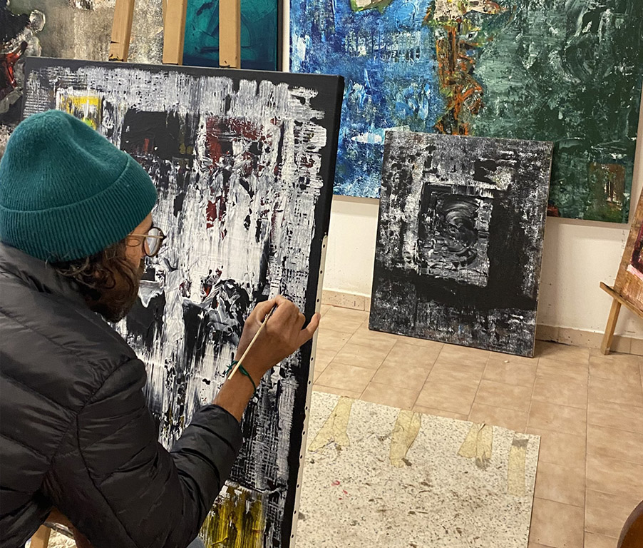 Biographie<br>
Mohamed Aaouina
